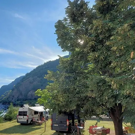 Bed & Breakfast Prekal Park Kamping