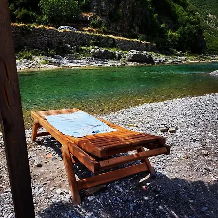 Alojamento de Acomodação e Pequeno-almoço Prekal Park Kamping 3*