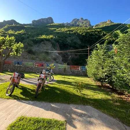 Alojamento de Acomodação e Pequeno-almoço Prekal Park Kamping