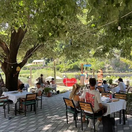 Prekal Park Kamping Bed & Breakfast Shkodër