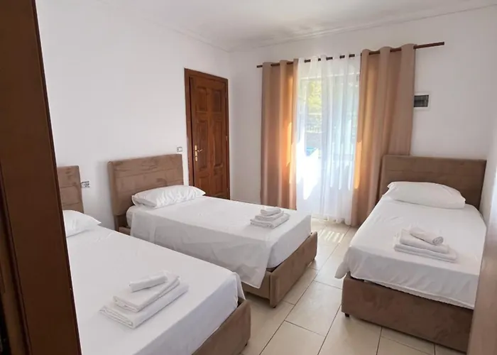 ベッド・アンド・ブレックファスト Prekal Park Kamping