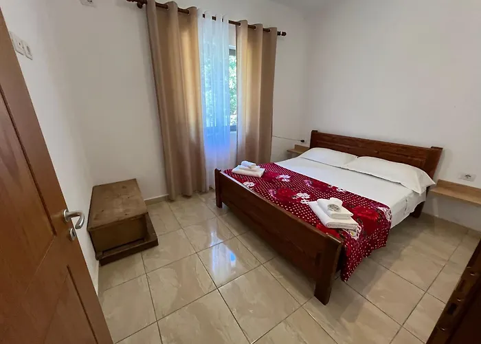 Prekal Park Kamping ベッド・アンド・ブレックファスト Shkodër