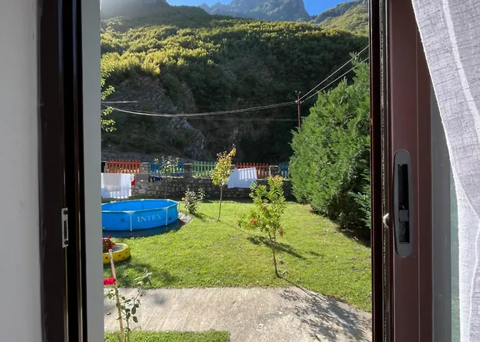 Prekal Park Kamping ベッド・アンド・ブレックファスト Shkodër